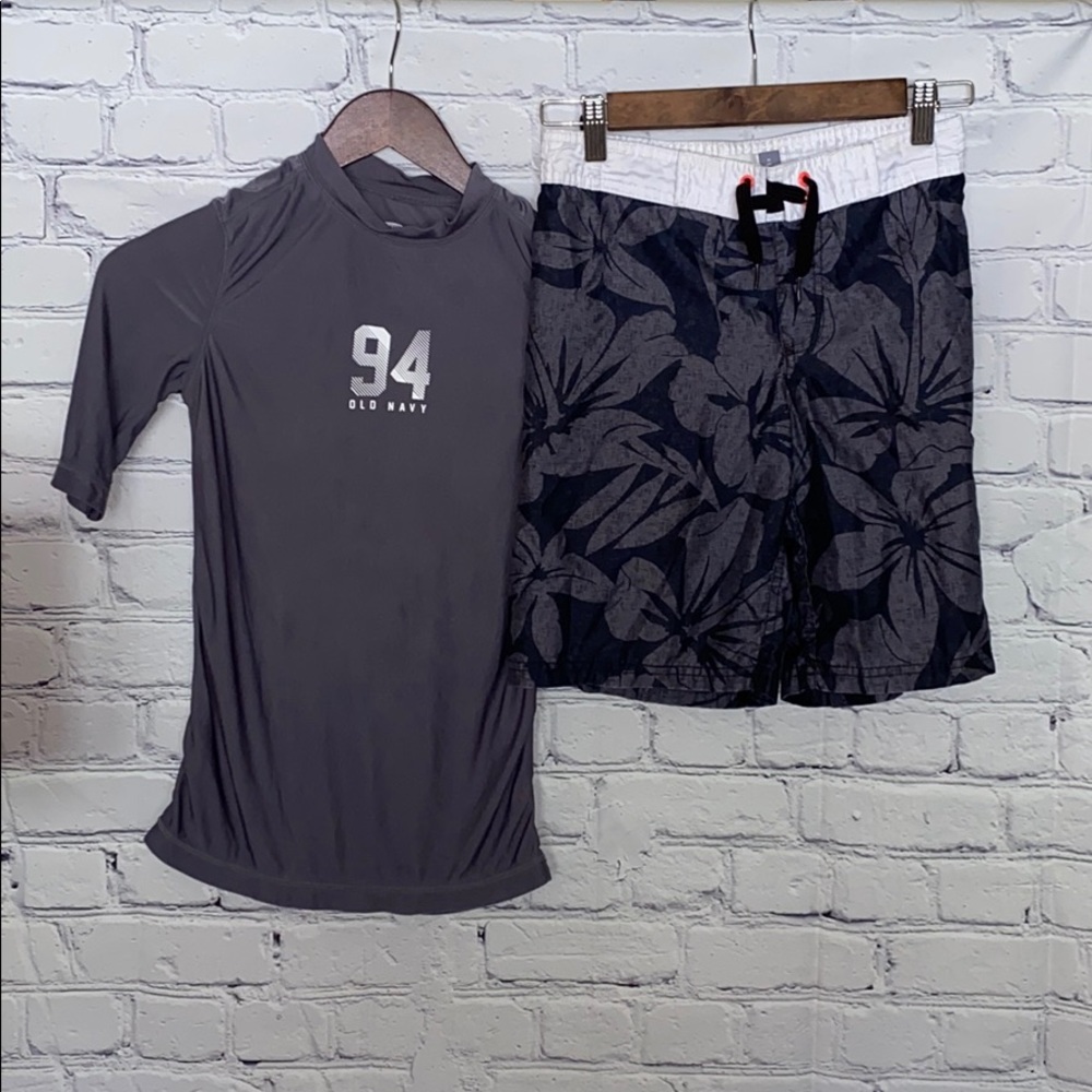 OLD NAVY Boy’s Swim Bundle (2 pieces) Size 8